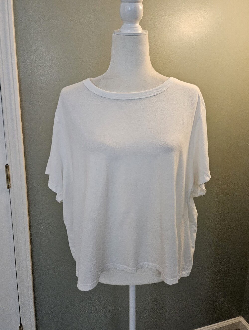 Old Navy Everywear Women's Relaxed White Short-Sleeve Top Size XXL